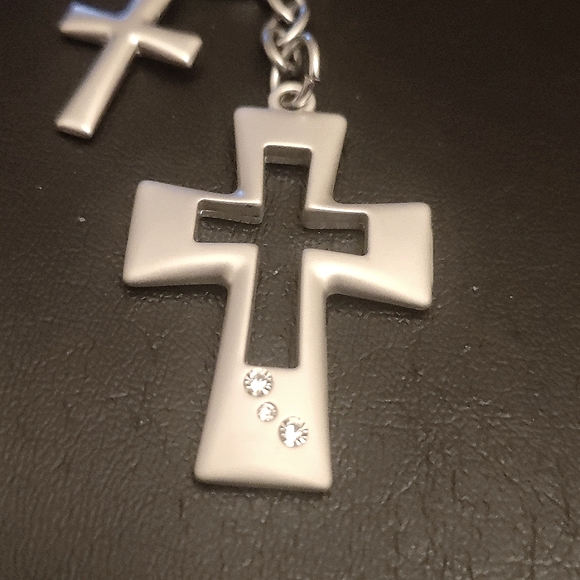 Silver Two Cross Keychain - Picture 3 of 4